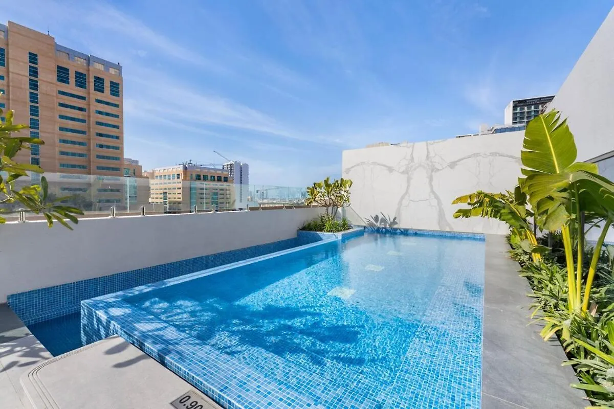 Waves - Elegant & Lavish Studio Apt For 4 In Jvc Dubai Apartment